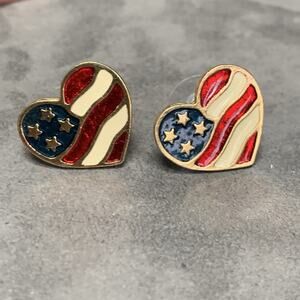 Vintage Avon 1990s Heart Of America USA American Flag Heart Earrings Gold Tone